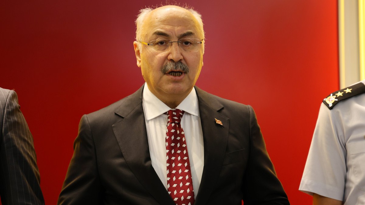 Adana Valisi Köşger: Devlet her zaman 18 yaşındadır